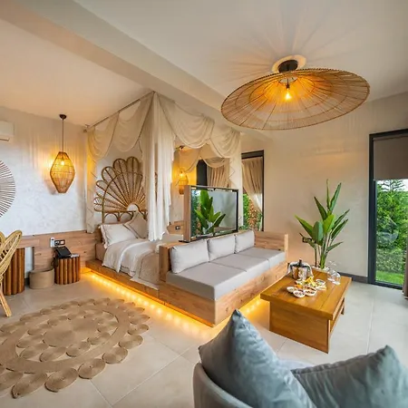 Hotel On7 Private *
